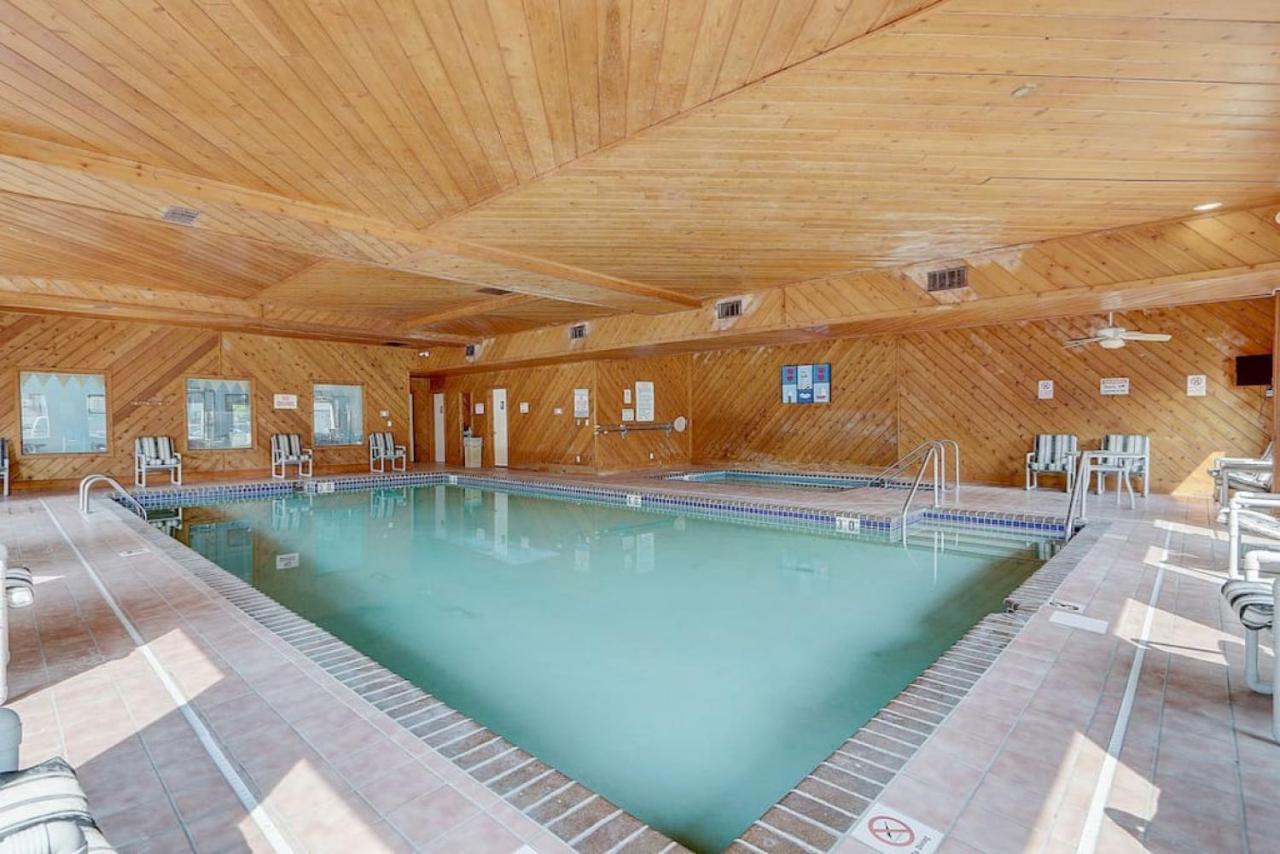 Brown Family Condo For Families Golf Trips And Girls Getaways Wisconsin Dells Esterno foto
