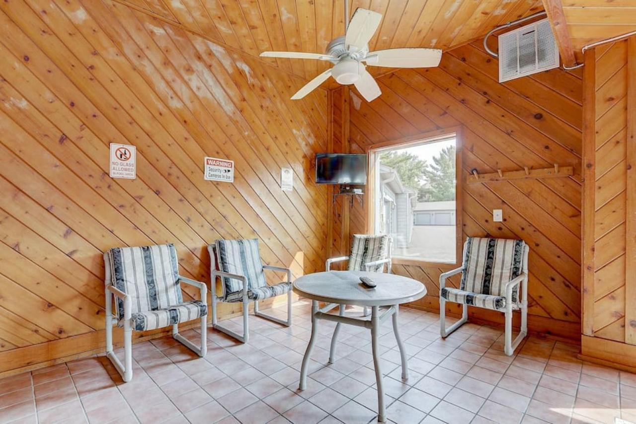 Brown Family Condo For Families Golf Trips And Girls Getaways Wisconsin Dells Esterno foto
