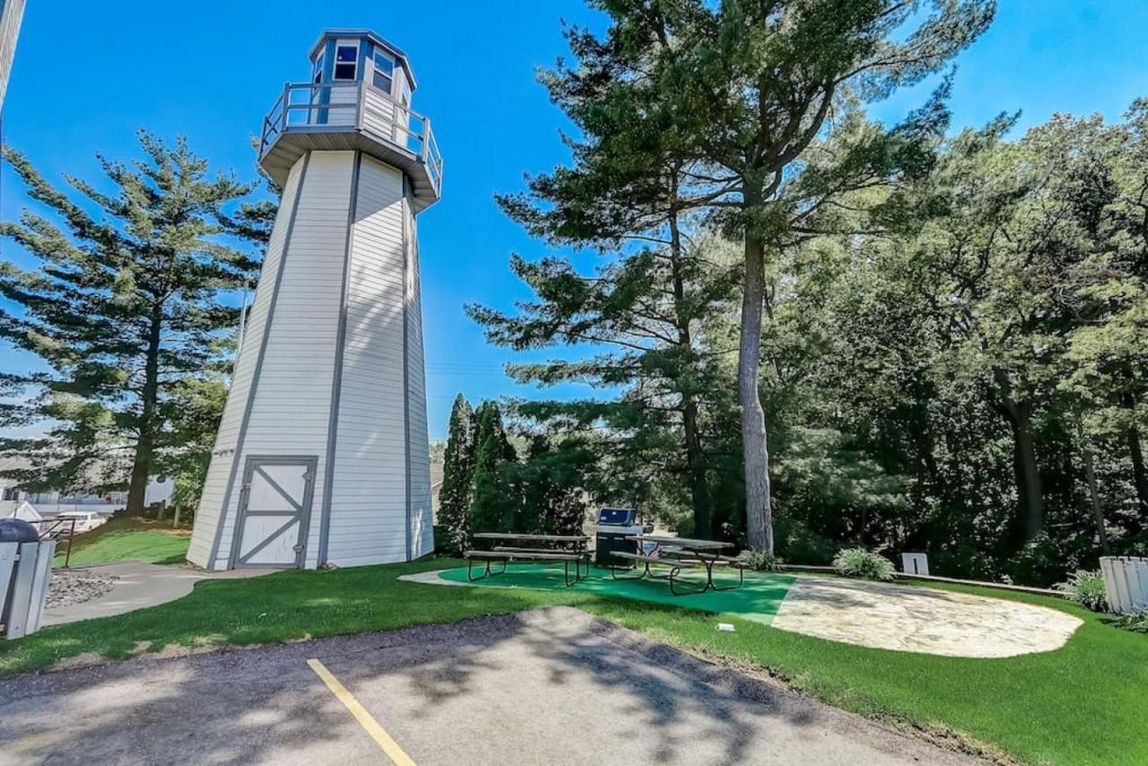 Brown Family Condo For Families Golf Trips And Girls Getaways Wisconsin Dells Esterno foto